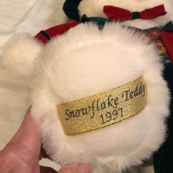 VINTAGE COLLECTIBLE SNOWFLAKE TEDDY 1997 HOLIDAY SEASONAL CHRISTMAS - #OS002 - Picture 4 of 9
